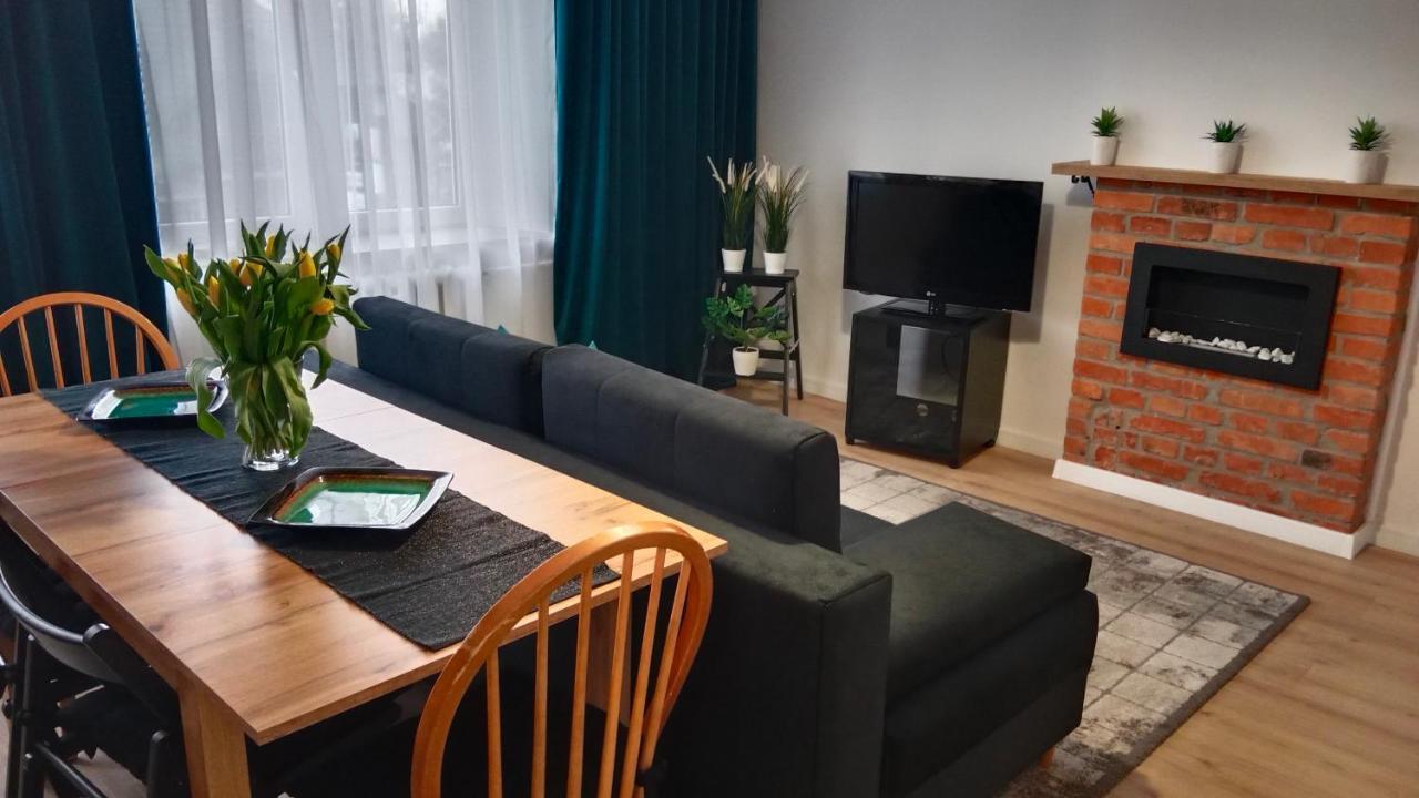 Apartament Dwupokojowy Ostrowiec Świętokrzyski エクステリア 写真