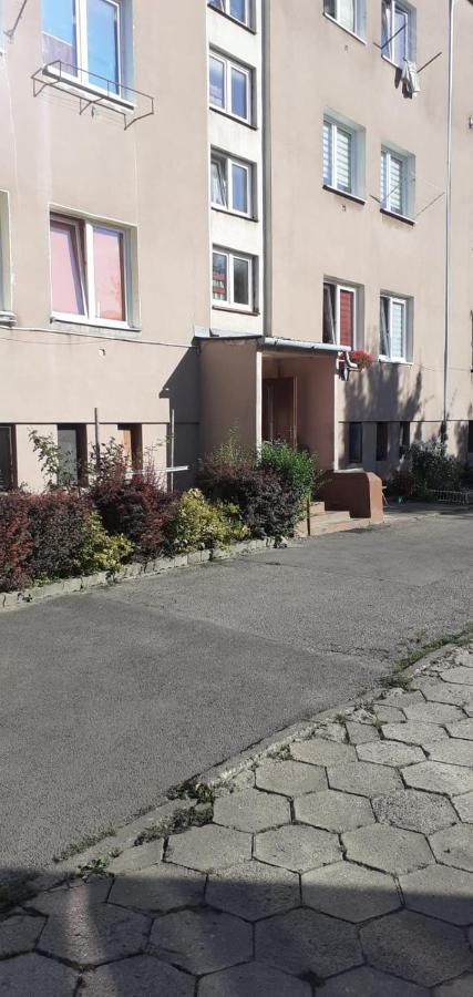 Apartament Dwupokojowy Ostrowiec Świętokrzyski エクステリア 写真