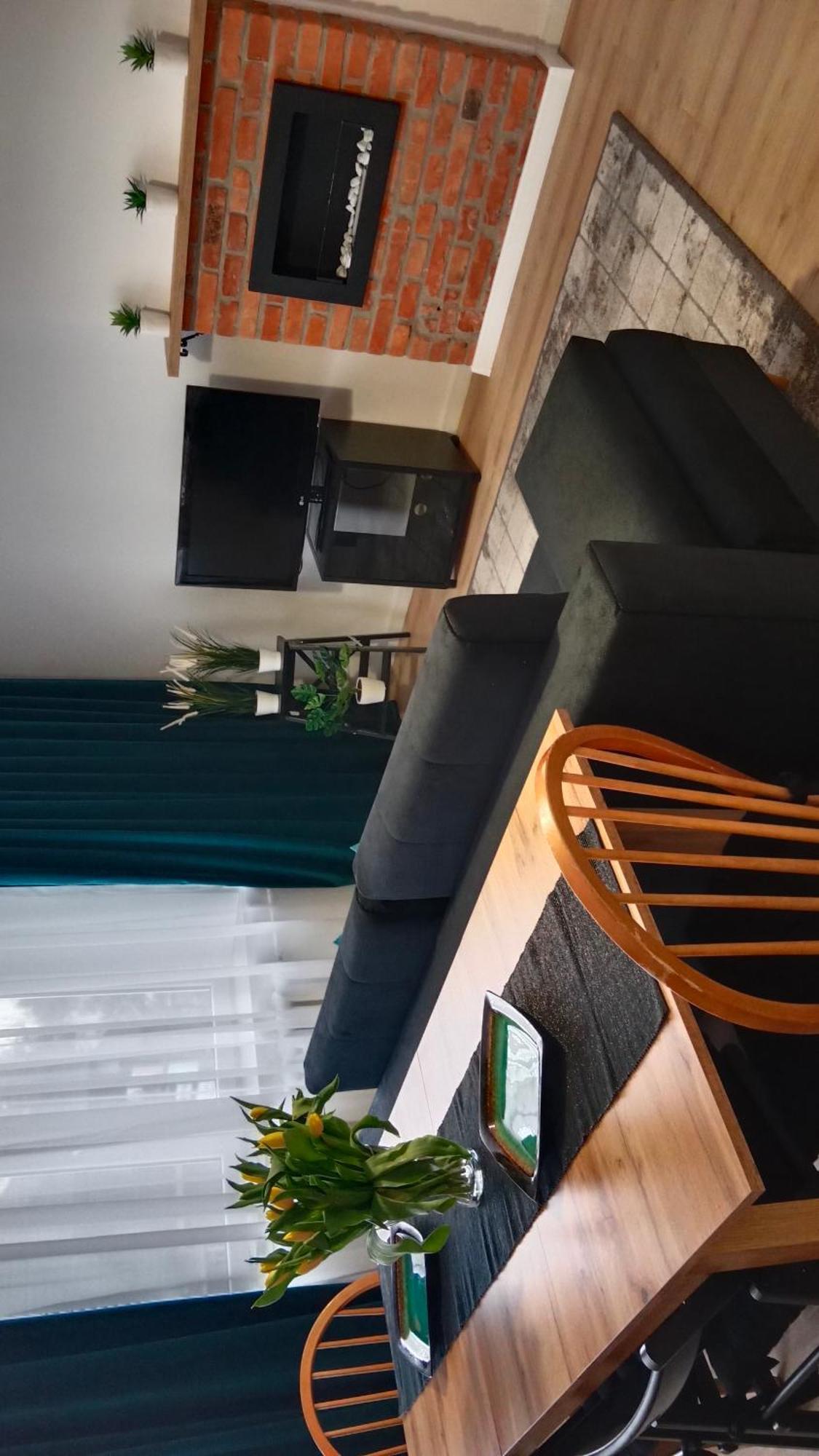 Apartament Dwupokojowy Ostrowiec Świętokrzyski エクステリア 写真